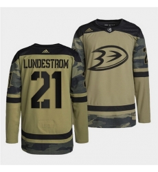 Men Anaheim Ducks 21 Isac Lundestrom 2022 Camo Military Appreciation Night Stitched jersey